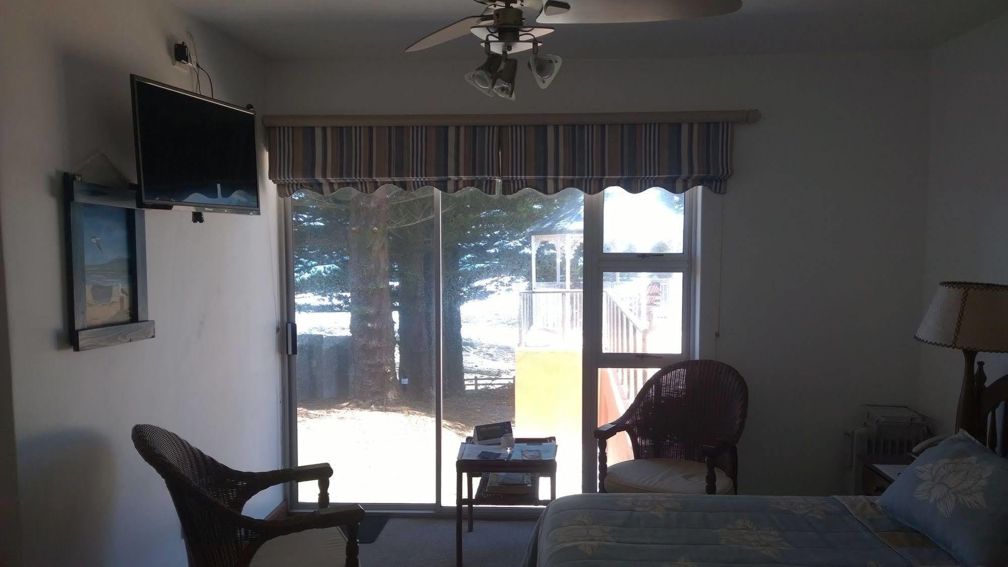 Sea Otters Lodge Kini Bay Eksteriør billede